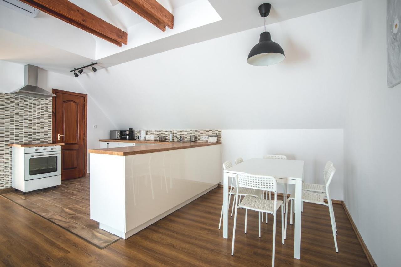 Pataky Apartmanok Veszprém Exterior foto