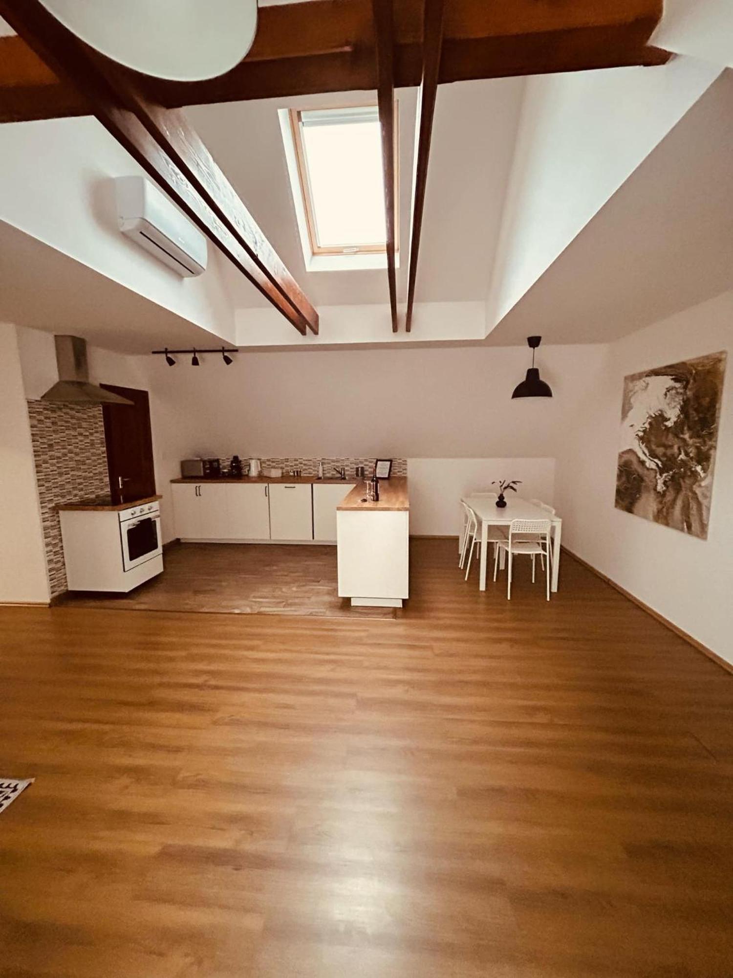Pataky Apartmanok Veszprém Exterior foto